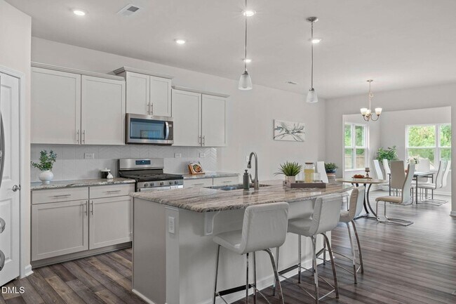 Building Photo - 4712 Winnipesaukee Ln
