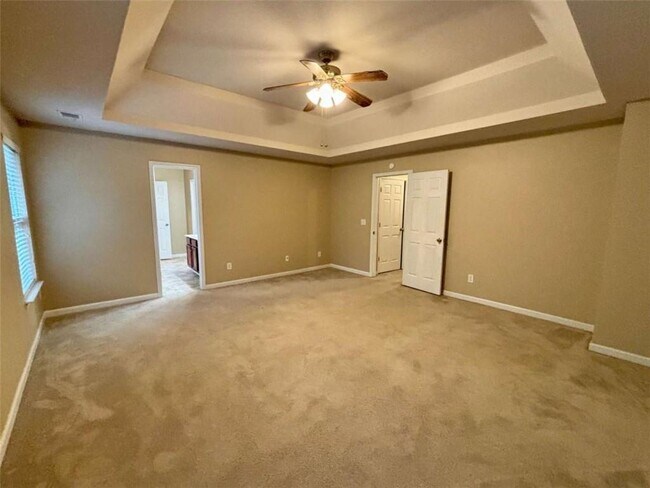 Building Photo - 345 Blackwood Ln