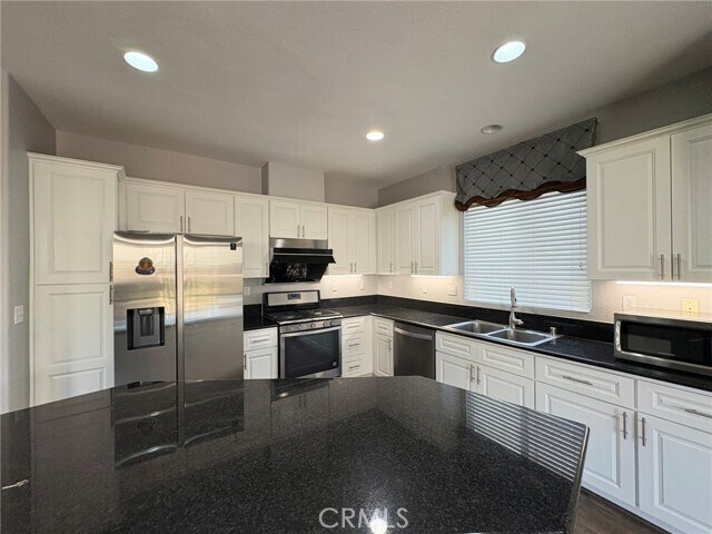 Building Photo - 12900 Skokorat Ct