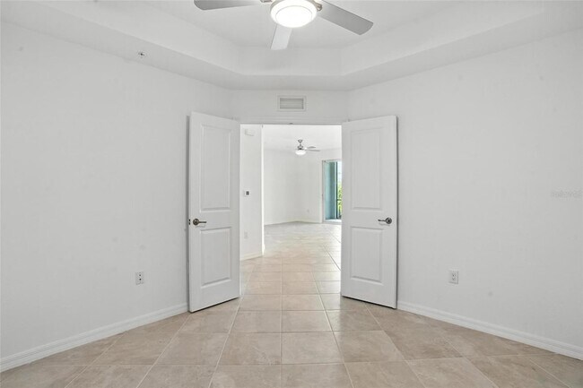 Building Photo - 14281 Heritage Landing Blvd