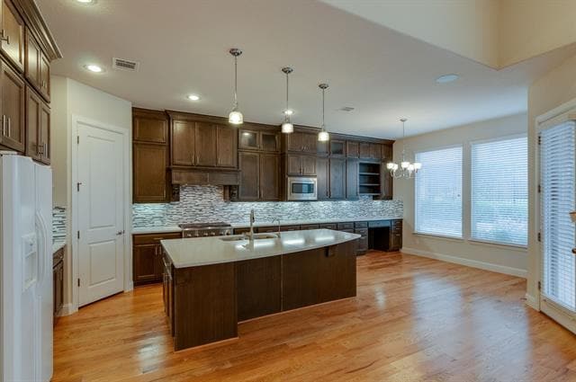 Building Photo - 1231 Huron Dr