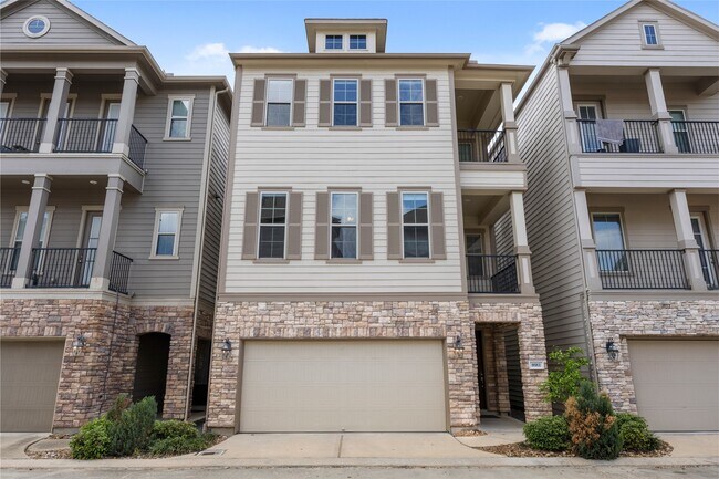 Building Photo - 8911 Wind Springs Dr