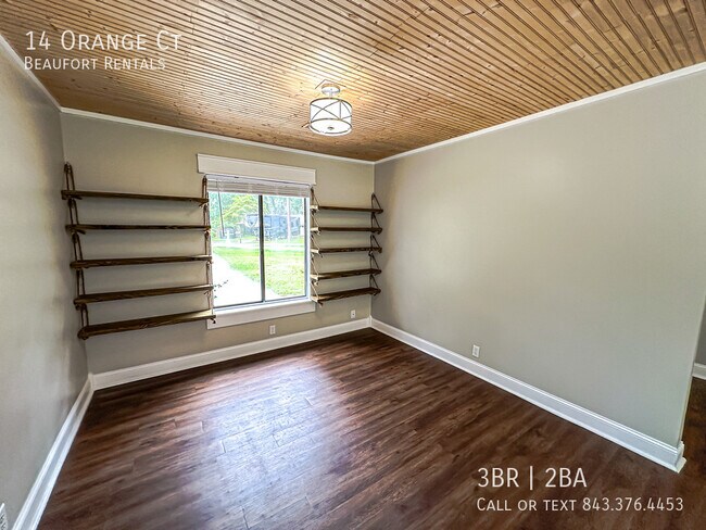 Building Photo - 14 Orange Ct