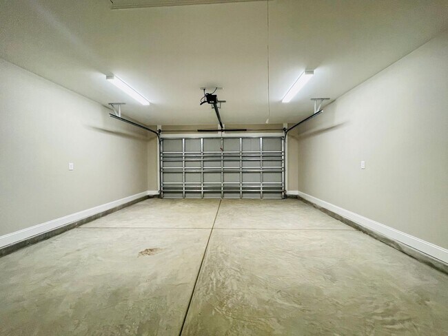 Building Photo - 1 year New 3bd / 2ba w/ high end finishes, right in the heart of Conway!!