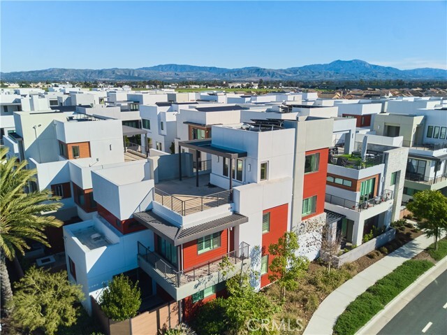 Building Photo - 6 Transport