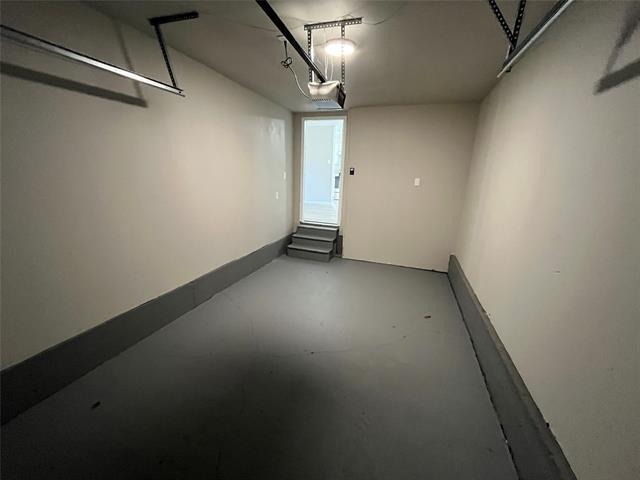 Building Photo - 7642 Maxwell Ave