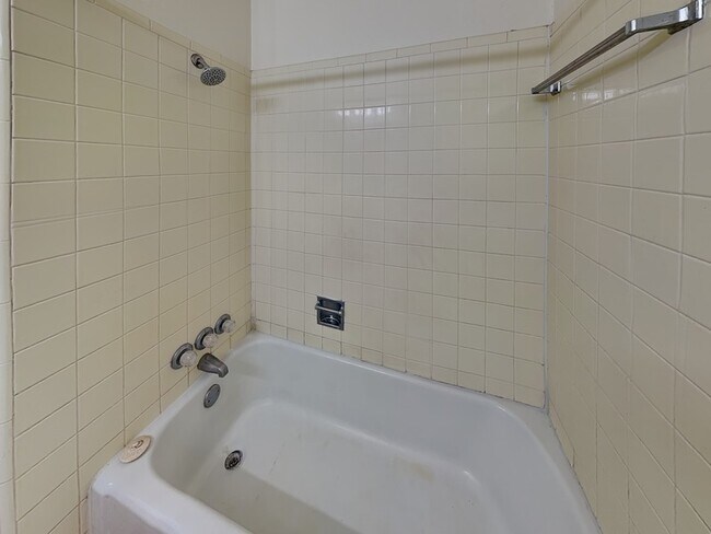 Building Photo - 5311 Purington Ave