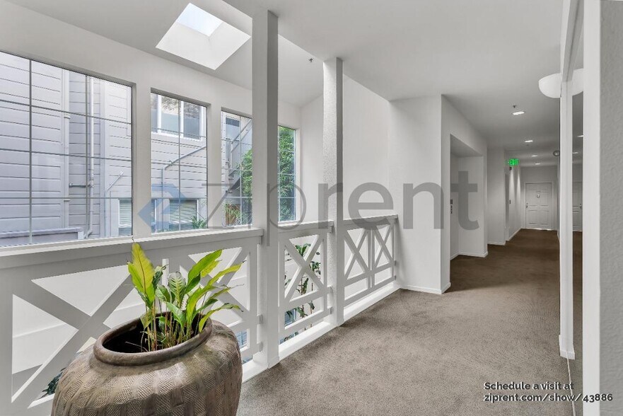 Building Photo - 1930 Eddy St