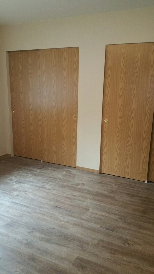 Building Photo - Spacious Puyallup Townhouse!