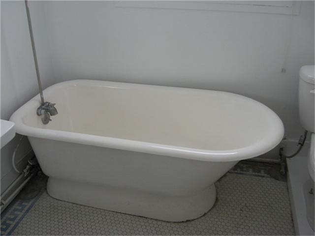 Building Photo - 2520 Hopkins St