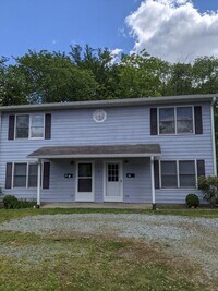 Building Photo - 105 Starlite Dr