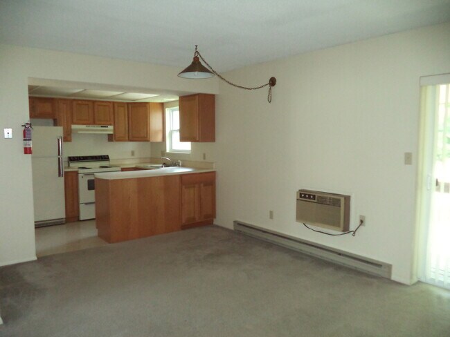 Building Photo - 715 W Cherry Ln