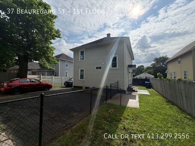 Building Photo - 37 Beauregard St