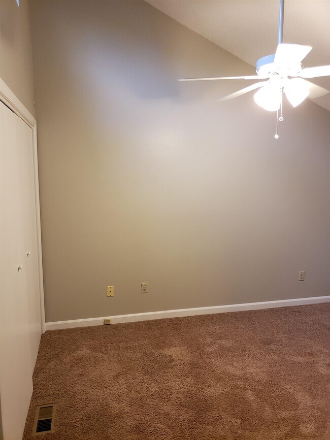Building Photo - 2196 Sandpiper St