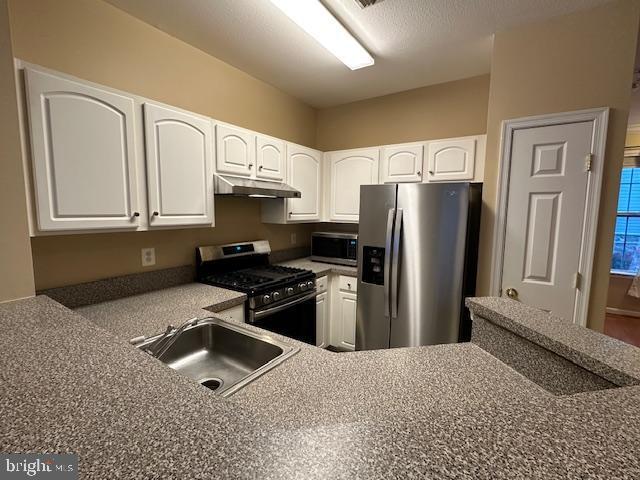 Building Photo - 21759 Dragons Green Square