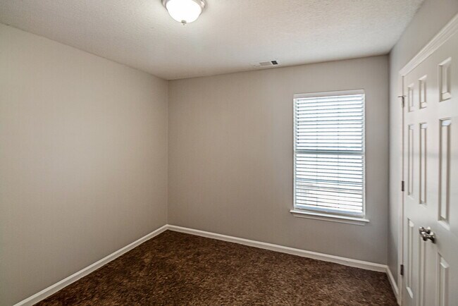 Building Photo - 9060 Weeping Cherry Ln