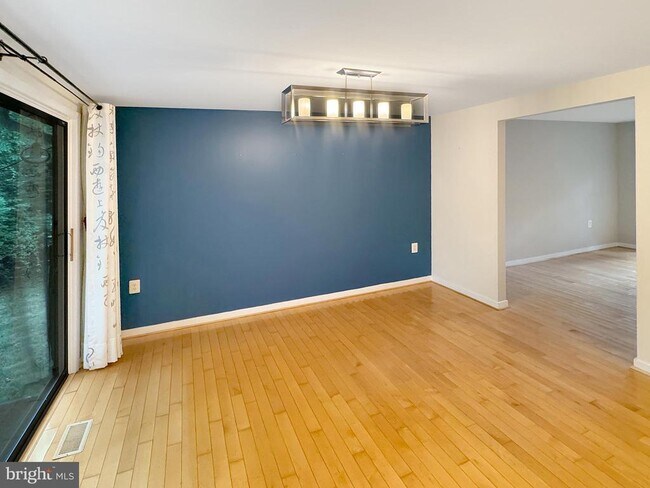 Building Photo - 2200 Jester Ct
