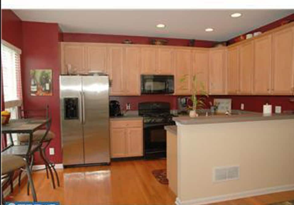 Building Photo - 1932 Cavalier Ln