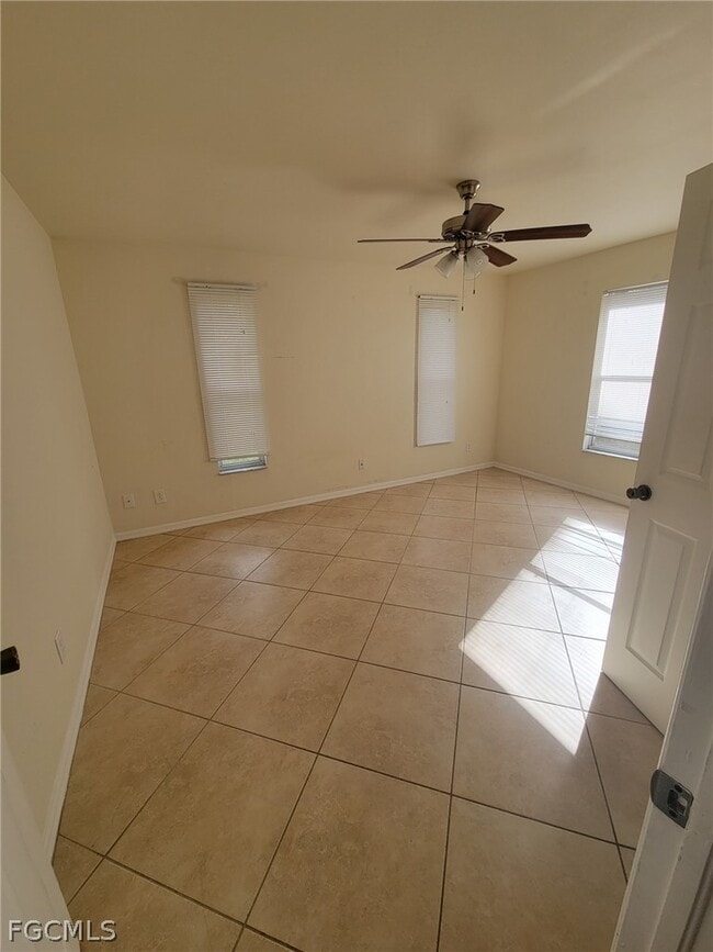 Building Photo - 3733 Kitty Hawk Dr