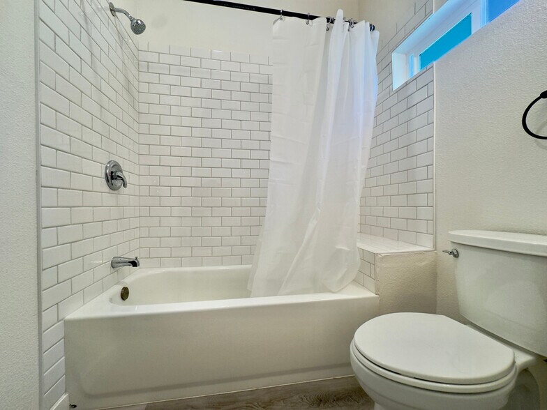 Building Photo - 3641 West St