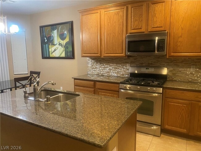 Building Photo - 7469 Calzado Dr