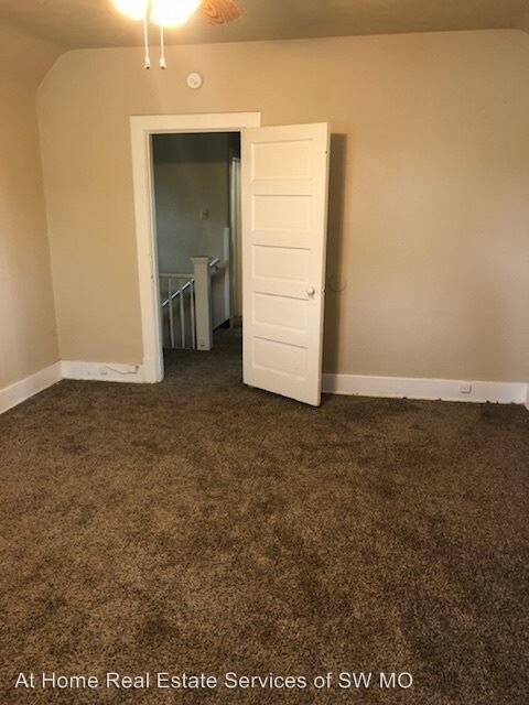 Building Photo - 1221 N Jefferson Ave