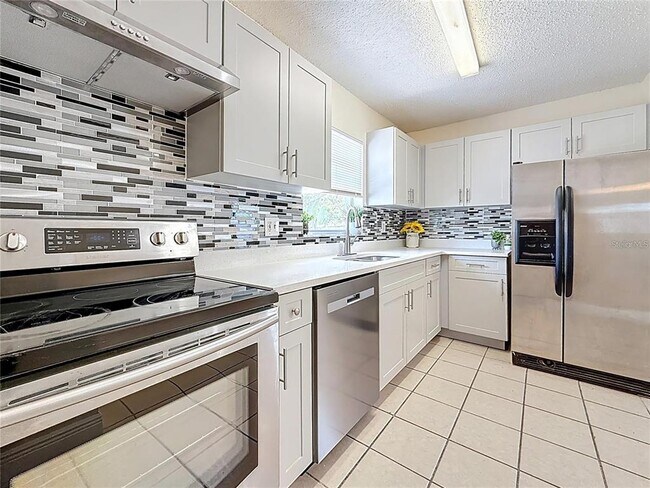 Building Photo - 8345 81st Ct N