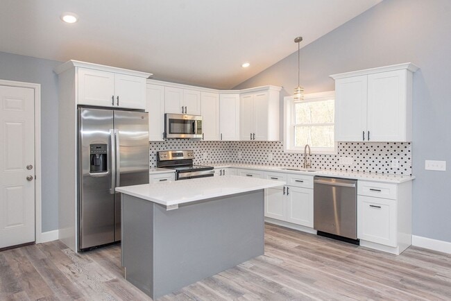 Building Photo - College Hill- New Construction! Stunning 3...