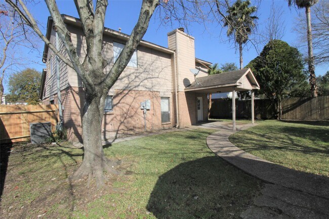 Building Photo - 4611 Silver Fox Dr