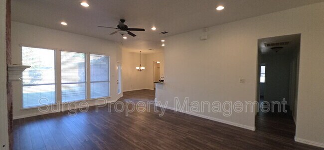 Building Photo - 629 Dorchester Dr