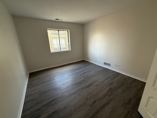 Building Photo - 2300 N Harlem Ave