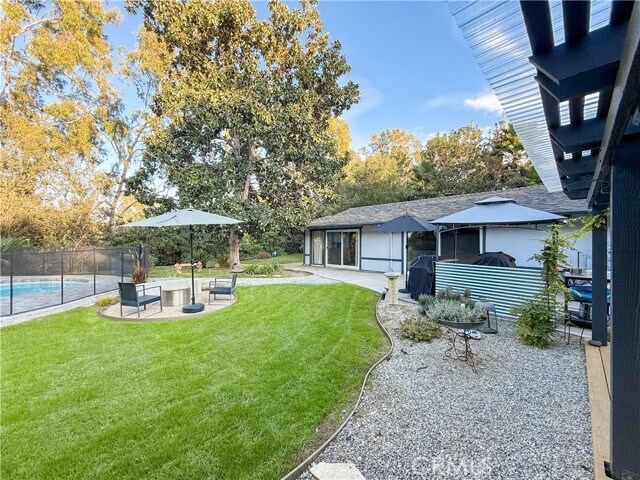 Building Photo - 3241 Dahl Dr