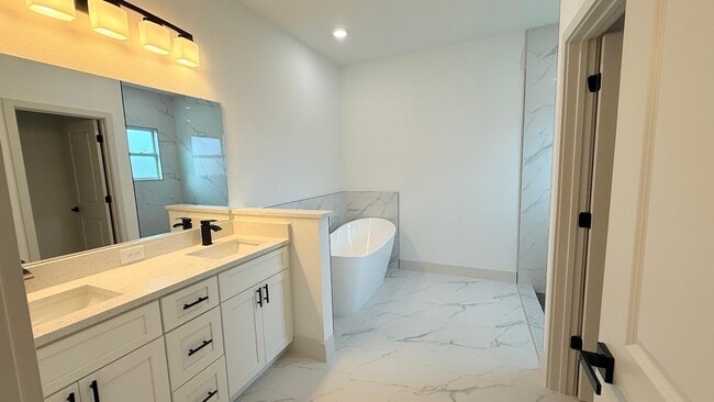 Building Photo - 12943 SW 77th Cir