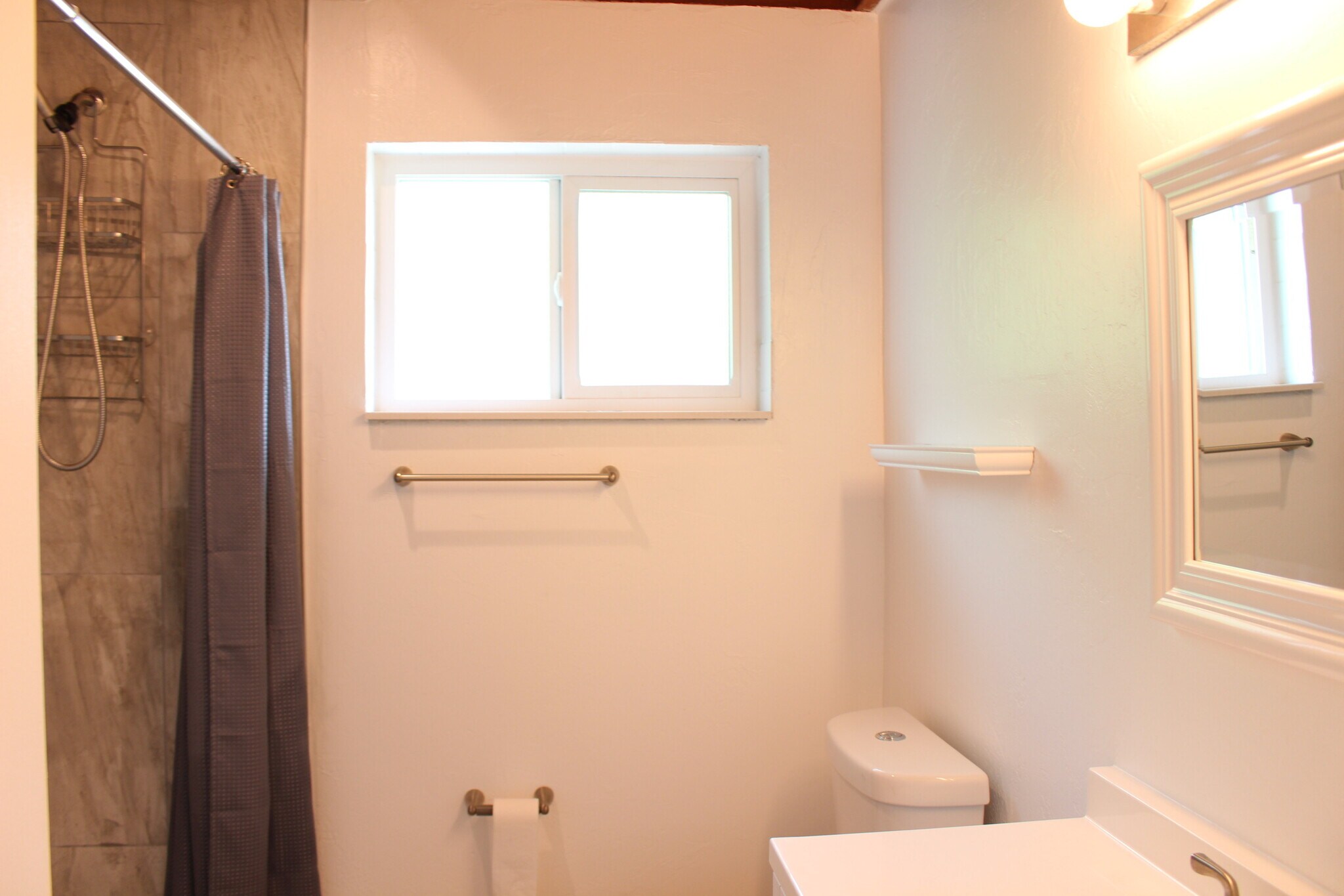 Building Photo - 1215 N Atlantic Ave