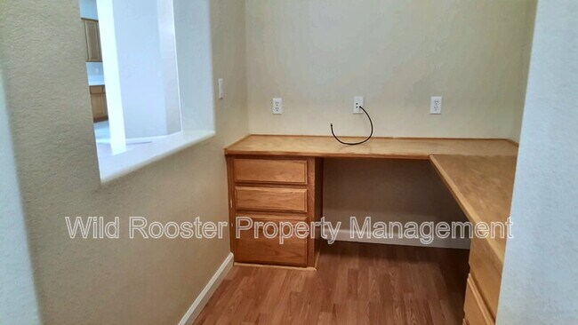 Building Photo - 6624 Capwell Way