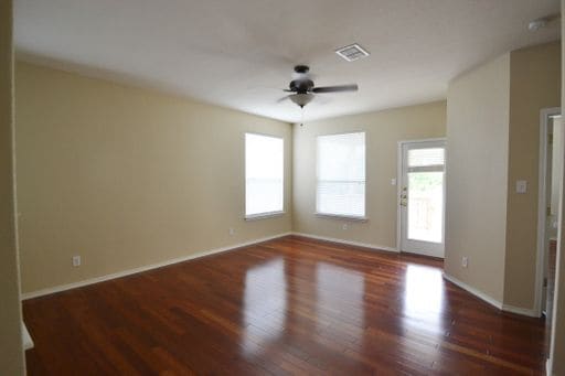 Building Photo - Alamo Ranch - 3/2