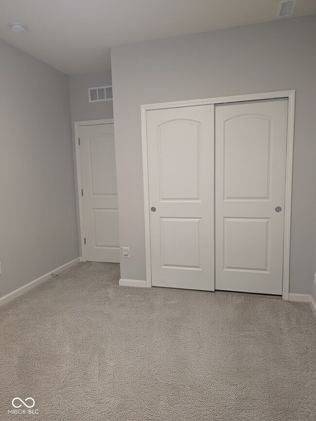 Building Photo - 6862 Sable Point Dr