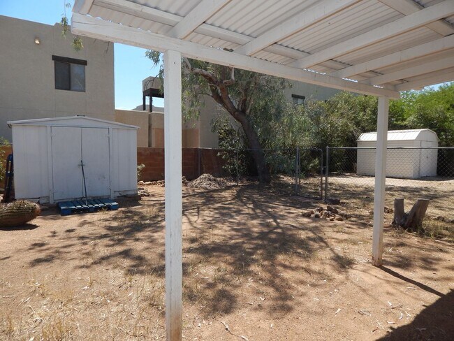 Building Photo - Available NOW! Private 1 bedroom with AC
