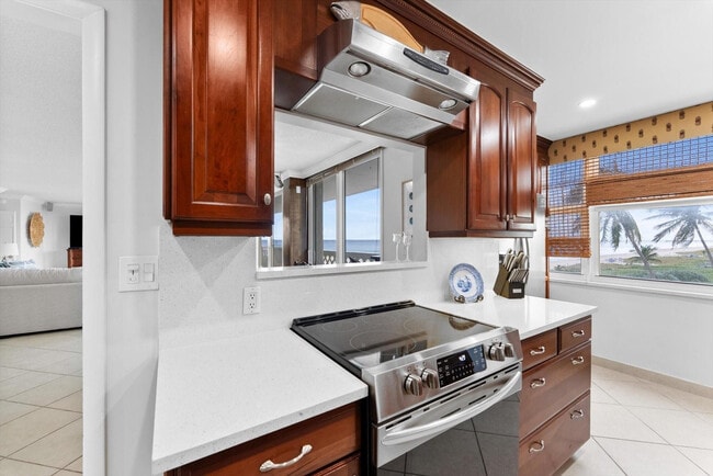 Building Photo - 1200 S Ocean Blvd