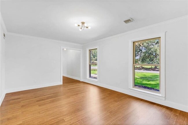Building Photo - 3715 S Conway Dr