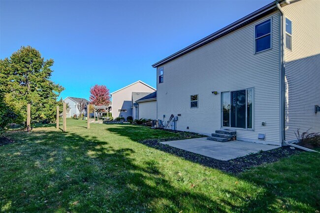 Building Photo - 2633 Koshkonong Way