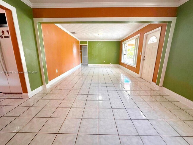 Building Photo - 3235 NW 80th Terrace