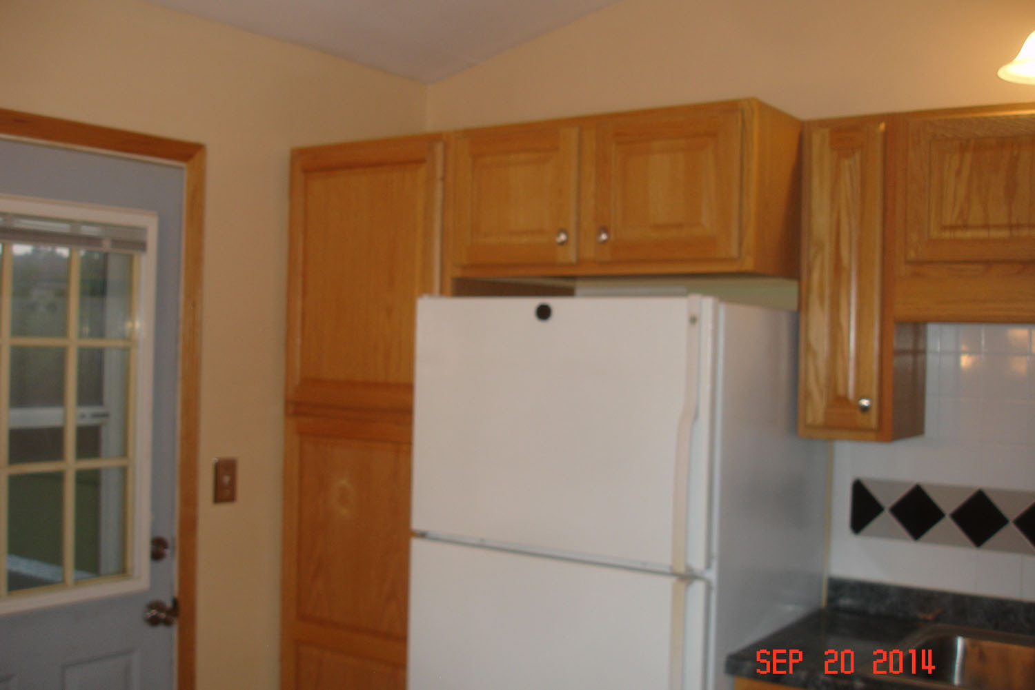 Building Photo - 2424 Highland Cir