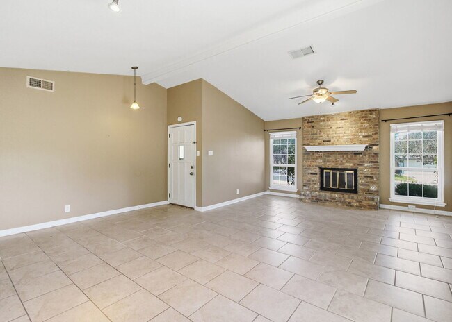 Building Photo - Corner-Lot Garden Home with a Private Patio.