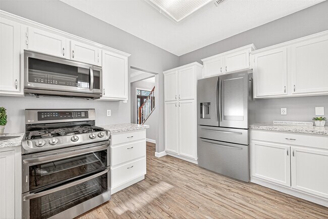 Building Photo - 14015 Wheatbridge Dr