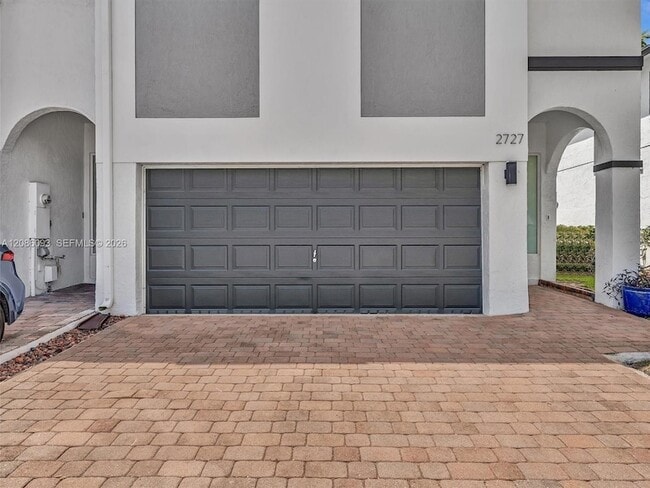 Building Photo - 2727 Treasure Cove Cir