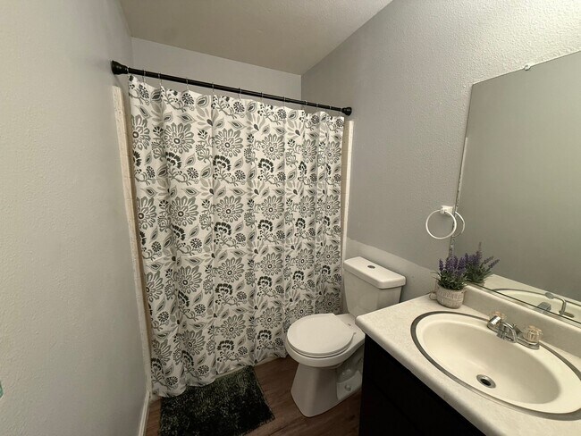 Building Photo - 774 Elk Hills Dr