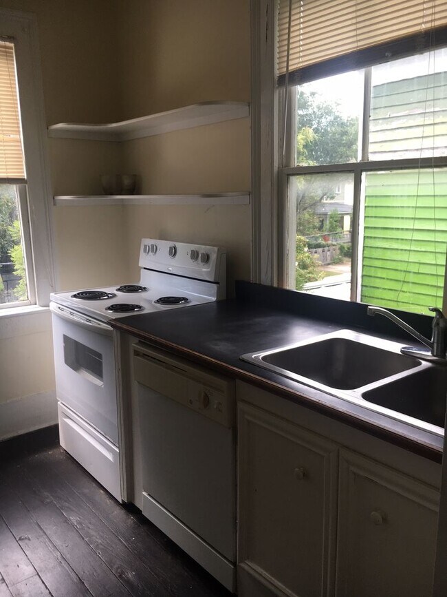 Building Photo - S. 7th Street 121