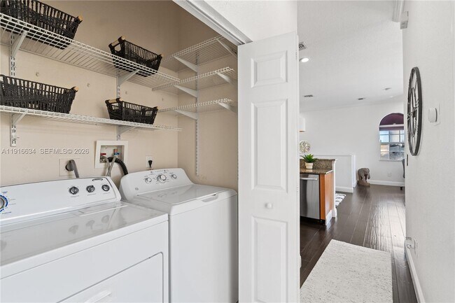 Building Photo - 5850 Hampton Hills Blvd