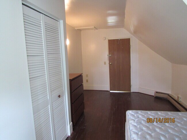 Building Photo - 402-apt1-4 Water St